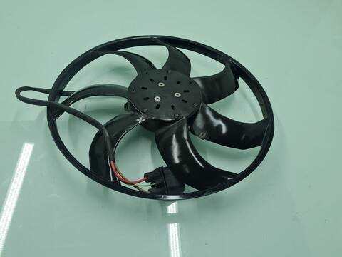 Foto 1ª: Electroventilador Volkswagen Touran ADVANCE BMT 150CV 110KW [DFGA] (2019)