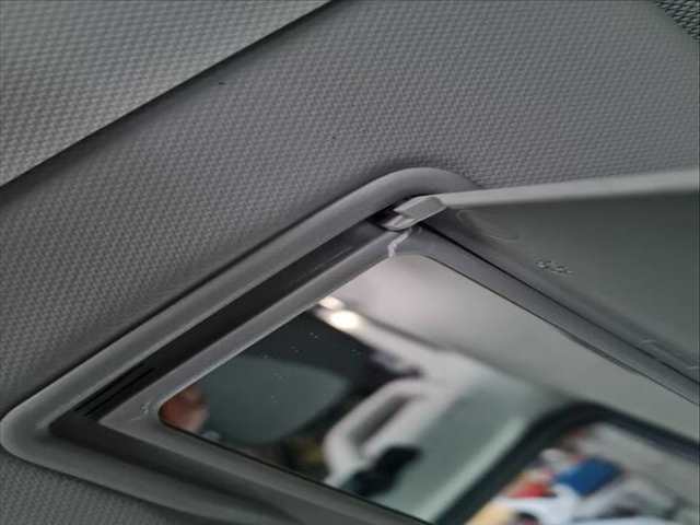 Foto 3ª: Parasol Derecho Ford Transit 330 L2 TOURNEO TITANIUM HYBRID 184CV 136KW [BCFC] (2020)