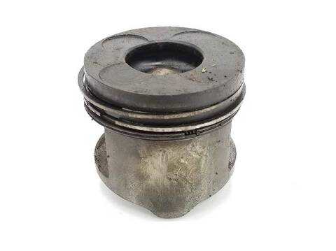 Pistones Nissan Navara 2.5 16V TD 133CV PICK-UP