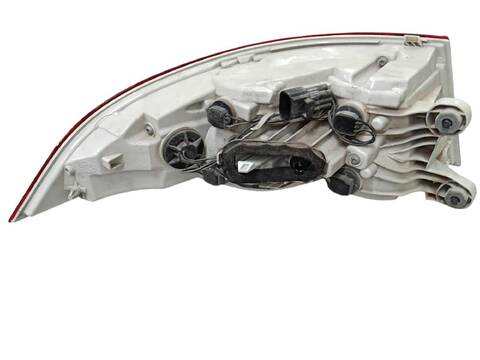 Foto 3ª: Piloto Trasero Derecho Jaguar XE 2.0 D (2015)