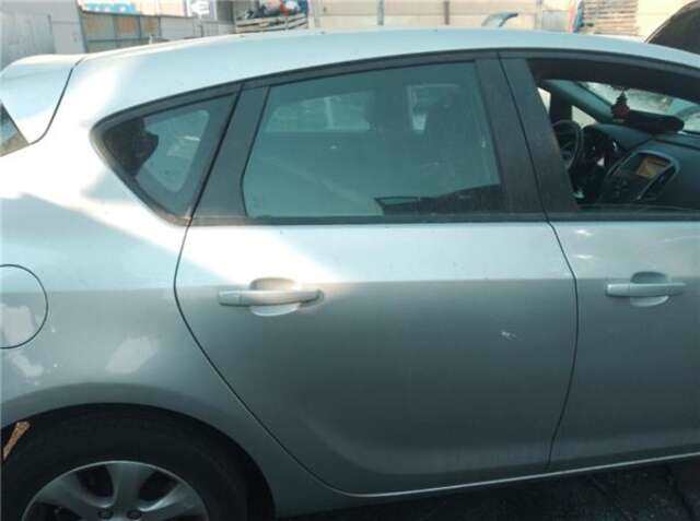 Puerta Trasera Derecha Opel Astra 1.6 SELECTIVE [1.6 LTR. - 81 KW CDTI DPF]