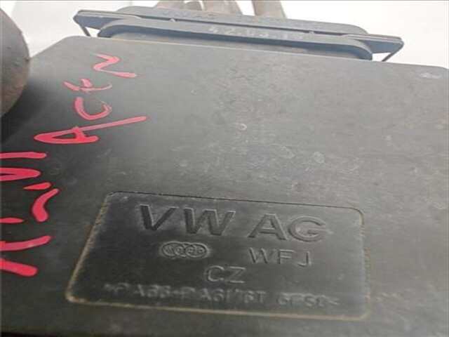 Centralita Motor ECU Volkswagen Touran 1.9 TRENDLINE [1.9 LTR. - 74 KW TDI]