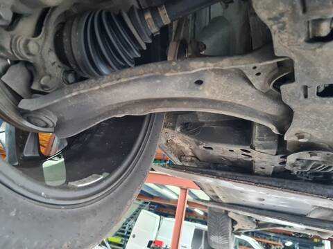 Foto 1ª: Brazo Suspension Delantero Derecho Nissan Qashqai ACENTA 131CV 96KW [R9M] (2012)