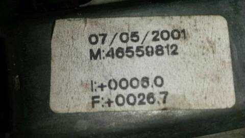 Foto 3ª: Elevalunas Eléctrico Delantero Izquierdo Fiat Bravo 1.9 JTD CAT 100CV 74KW [182B9000] (2001)