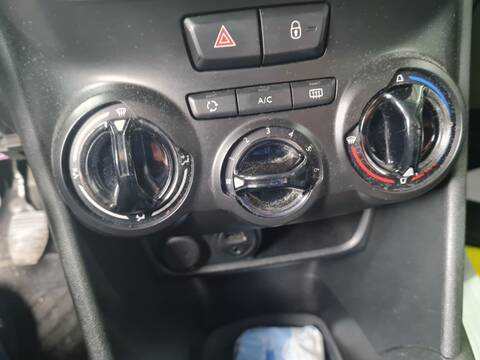 Foto 2ª: Mando Climatizador Peugeot 208 ACCESS 68CV 50KW [8H01] (2012)