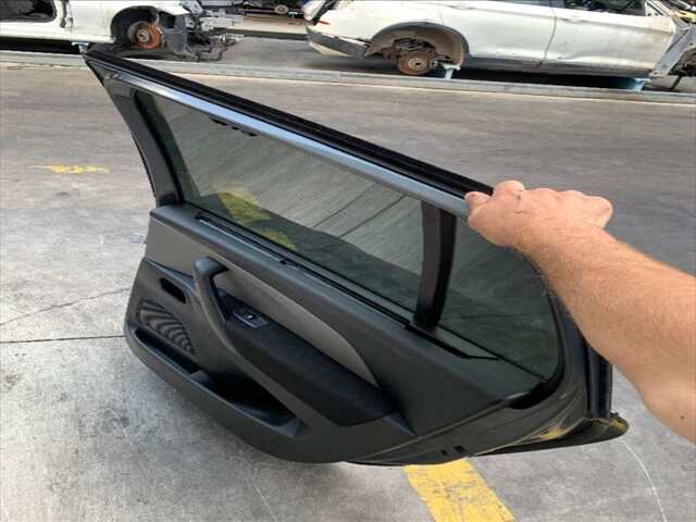 Foto 2ª: Puerta Trasera Derecha Citroen C4 1.6 HDI 120CV PICASSO [BHZ] (2016)