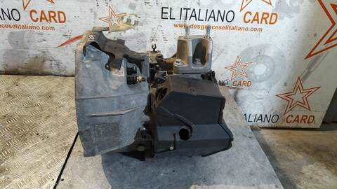 Foto 4ª: Caja Cambios Ford Fiesta TREND 101CV 74KW [SFJB] (2013)