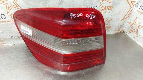 Foto 2ª: Piloto Trasero Izquierdo Mercedes Clase ML 320 3.0 CDI W164) 224CV 165KW 164.122) [OM642940] (2005)