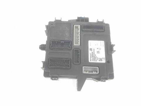 Foto 2ª: Centralita Motor ECU Renault Trafic L1H1 28T (2014)