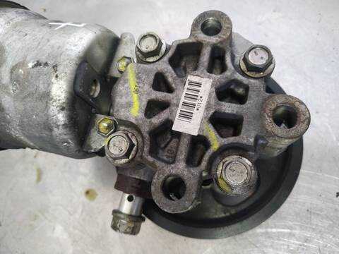 Foto 3ª: Bomba de Direccion Toyota Corolla 2.2 D-4D SOL 136CV 100KW [2ADFTV] (2006)