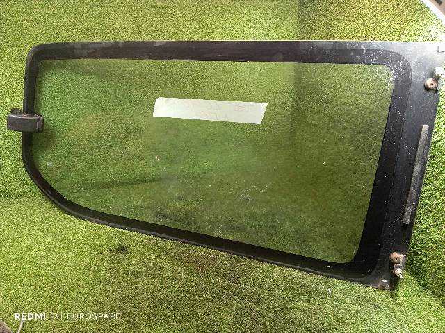 Foto 2ª: Luna Delantera Izquierda Toyota Land Cruiser 3.0 D KDJ90 GX 3P [1KD-FTV] (2002)