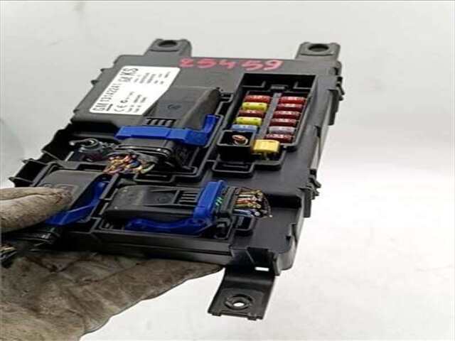 Foto 2ª: Caja Reles Fusibles Opel Corsa 1.3 ENJOY [1.3 LTR. - 66 KW 16V CDTI CAT (Z 13 DTH - L4I)] [Z 13 DTH / L4I]
