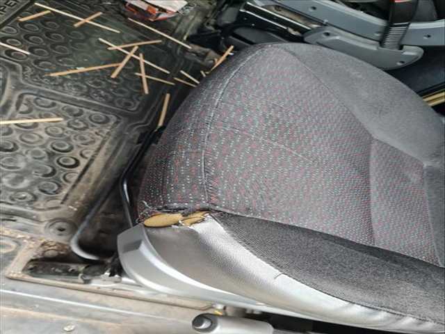 Foto 3ª: Asiento Delantero Izquierdo Citroen Jumper 33 L2H2 BLUEHDI 130 131CV 96KW [AH03] (2018)