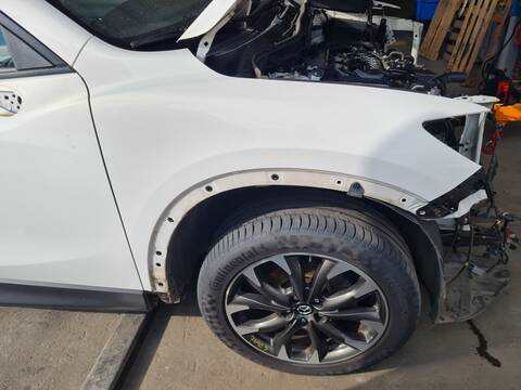 Aleta Delantera Derecha Mazda CX5 CENTER-LINE AWD