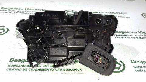 Foto 2ª: Cerradura Puerta Delantera Izquierda Volkswagen Polo ADVANCE BLUEMOTION 69CV 51KW [CGPA] (2011)