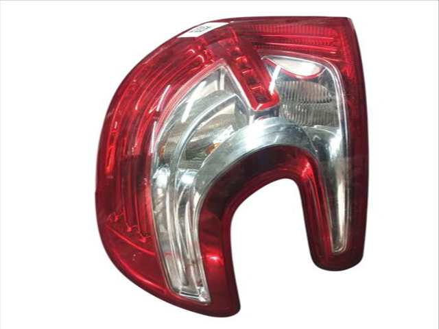 Foto 3ª: Piloto Trasero Izquierdo Peugeot 208 1.4 HDI (2012)