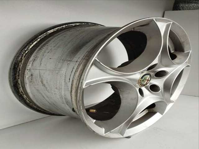 Foto 2ª: LLanta Aleacion Alfa Romeo Spider 2.4 JTD 20V 200CV 147KW [939A3000] (2008)