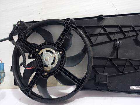 Foto 2ª: Electroventilador Peugeot Bipper BASIS 75CV 55KW (2013)