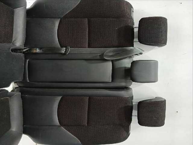 Foto 3ª: Asientos Traseros Hyundai i30 1.6 CRDI 90CV [D4FB] (2007)