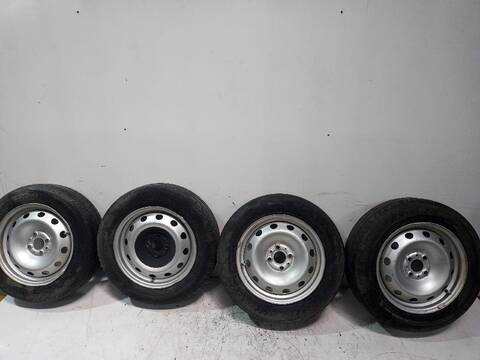 Juego LLantas Peugeot Bipper BASIS 75CV