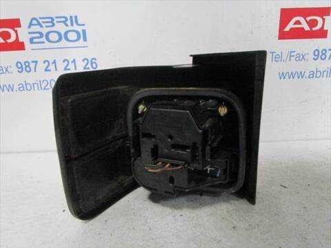 Foto 2ª: Piloto Trasero Derecho Volkswagen Passat 2.0 BERLINA 115CV 85KW [2E] (2000)