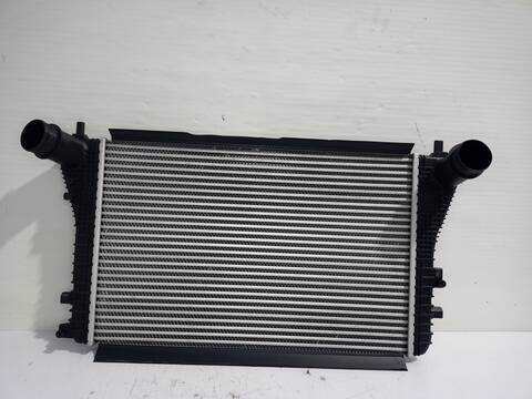 Foto 2ª: Intercooler Volkswagen Passat ADVANCE BLUEMOTION 105CV 77KW [CAYC] (2011)