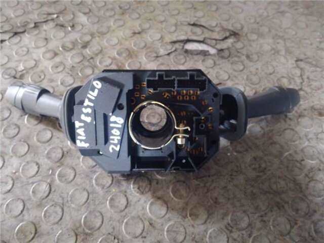 Foto 3ª: Mando Multifuncion Fiat Stilo 1.6 16V (192_XB1A) [182 B6.000]