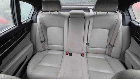 Asientos Traseros Bmw Serie 7 740 D 306CV 225KW