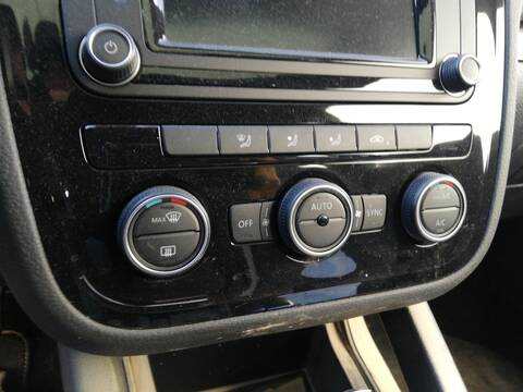 Mando Climatizador Volkswagen Scirocco CUUB