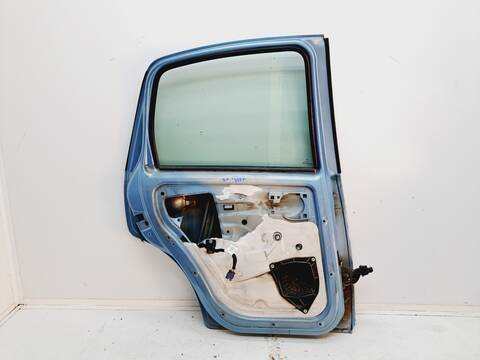 Foto 2ª: Puerta Trasera Izquierda Citroen C3 1.1 FURIO 60CV 44KW [HFX] (2006)