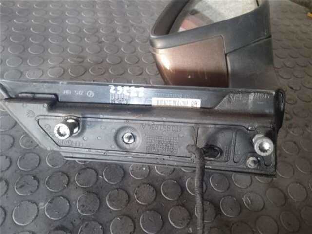 Foto 3ª: Retrovisor Derecho Volkswagen Touran 1.6 ADVANCE BLUEMOTION [1.6 LTR. - 77 KW TDI DPF] [CAYC]