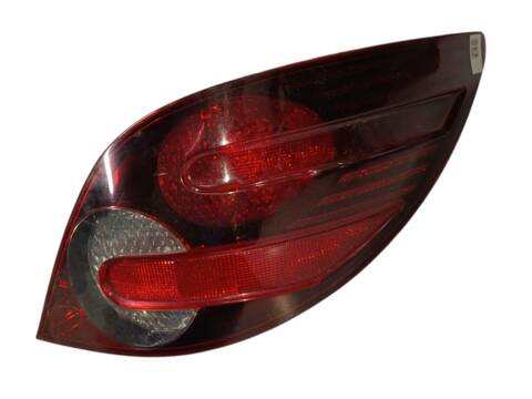 Foto 2ª: Piloto Trasero Derecho Mercedes Clase R 280 R 350 CDI 4-MATIC 251.022 251.122) (2005)