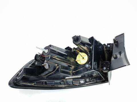 Foto 3ª: Piloto Trasero Izquierdo Renault Arkana TECHNO