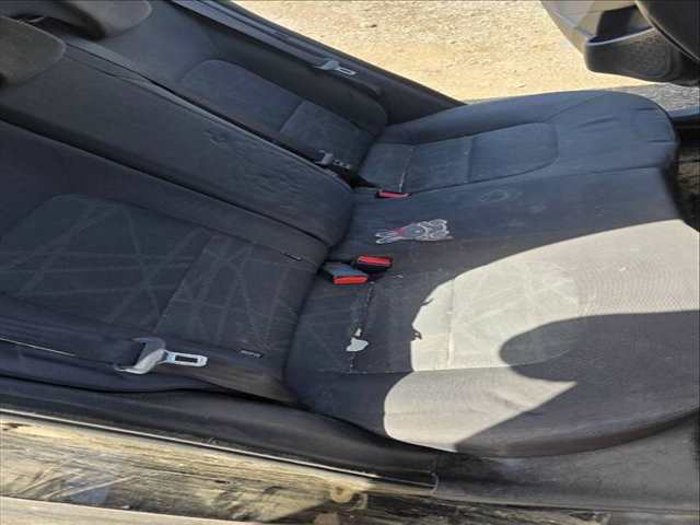 Foto 2ª: Asientos Traseros Kia Rio CONCEPT 86CV 63KW (2011)