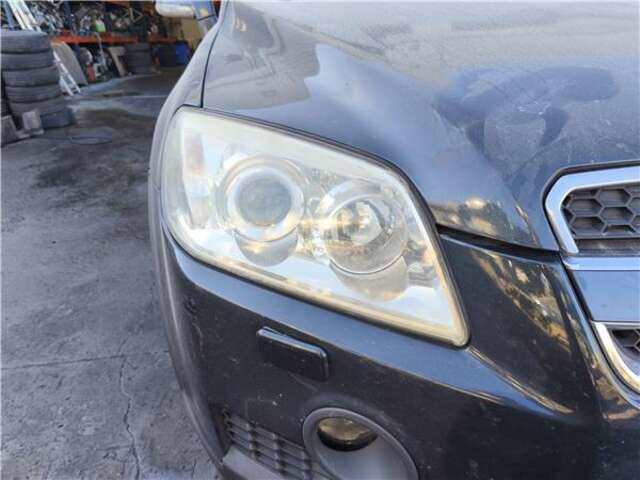 Faro Derecho Chevrolet Captiva 2.0 VCDI LT [2.0 LTR. - 110 KW DIESEL CAT]