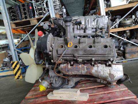 Foto 2ª: Motor Completo Toyota Tundra 4.7 V8 235 CV 173KW [2UZ-FE]