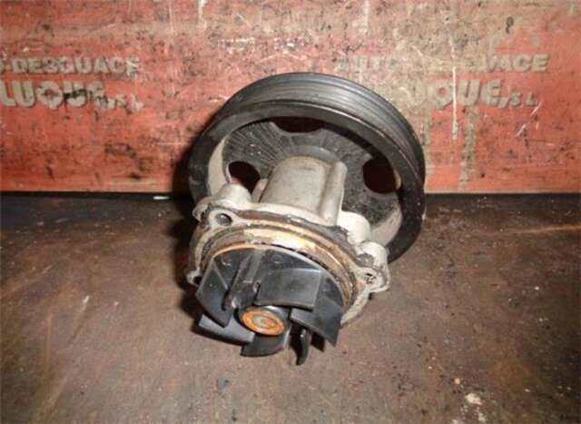 Foto 1ª: Bomba de Agua Opel Corsa 1.3 CDTI [Z 13 DTJ]