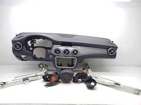 Foto 1ª: Kit Airbag Mercedes Clase CLA 200 1.6 G 156CV 115KW 117.943 SHOOTING BRAKE X117) [270910] (2018)