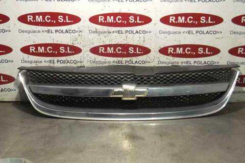Foto 1ª: Rejilla Delantera Chevrolet Nubira SE BERLINA 109CV 80KW [F16D3] (2007)