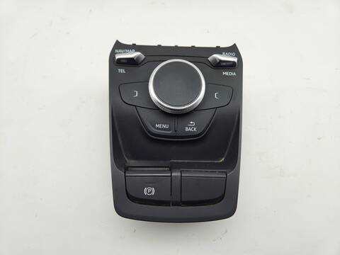 Mando Multifuncion Audi Q2 35 TFSI DESIGN 150CV 110KW