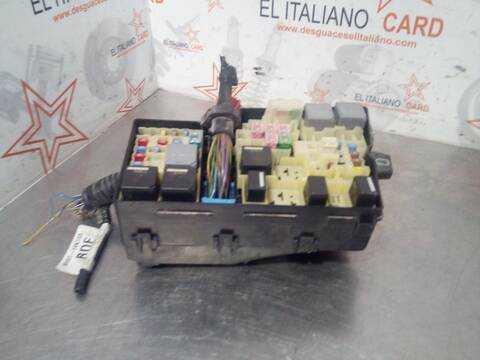 Foto 2ª: Caja Reles Fusibles Ford Focus TITANIUM 116CV 85KW [T1DA] (2012)