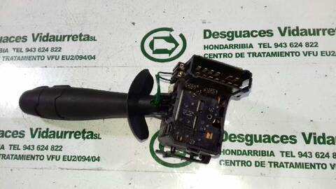 Foto 2ª: Mando Multifuncion Renault Twingo AUTHENTIQUE 76CV 56KW (2008)