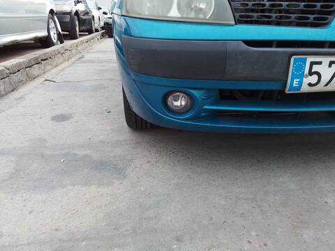 Foto 4ª: Faro Antiniebla Delantero Derecho Renault Clio AUTHENTIQUE 65CV 48KW [K9K A7] (2002)