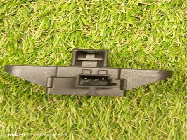 Foto 3ª: Caja Reles Fusibles Mercedes Clase ML 320 3.0 CDI 5P [642940] (2007)