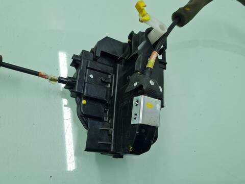 Foto 4ª: Cerradura Puerta Delantera Izquierda Nissan Qashqai 360 110CV 81KW [K9K636] (2014)