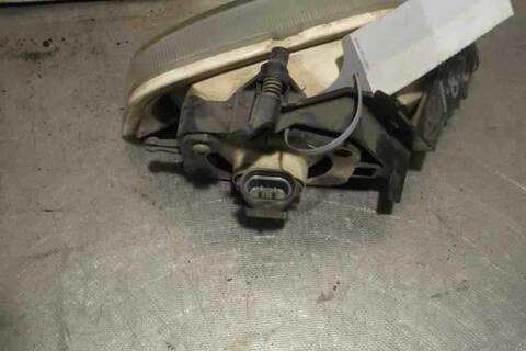 Foto 3ª: Faro Antiniebla Delantero Derecho Ford Focus 1.8 TDDI TD CAT BERLINA 90CV 66KW [C9DB] (2002)