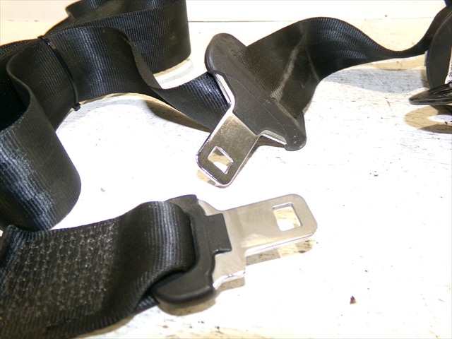 Foto 3ª: Cinturón Trasero Central Nissan Qashqai 1.6 DCI 2010-2014 [R9M] (2013)