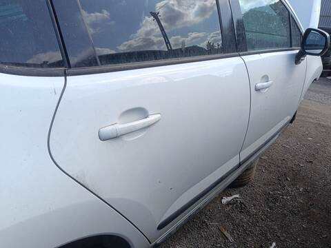 Puerta Trasera Derecha Peugeot 3008 ACTIVE 120CV 88KW