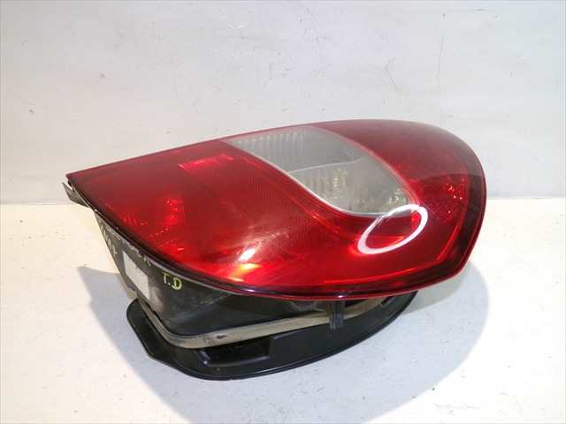 Foto 2ª: Piloto Trasero Derecho Citroen C5 2.0 HDI 2001-2004 [RHZ] (2003)