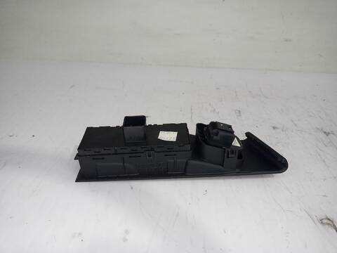 Foto 3ª: Botonera Elevalunas Volkswagen Passat ADVANCE BLUEMOTION 105CV [CAYC] (2010)